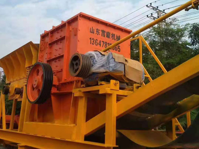 時(shí)產(chǎn)20噸小型鵝卵石制砂機(jī)多少錢一臺(tái)？都有哪些型號(hào)可選擇？